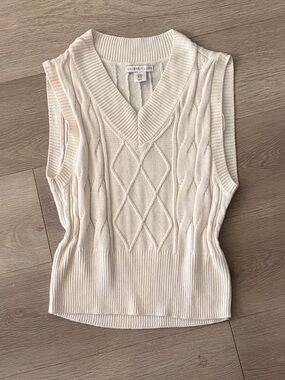 Sincerly Jules Cream Cable-Knit V-Neck Sweater Vest , Dark Academia core